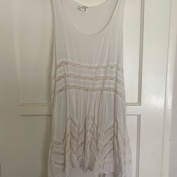 White Tunic - Picture 2 of 3